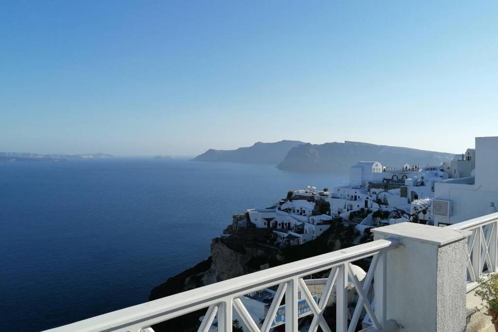 Blue Mirage Apartment Oia (Santorini)